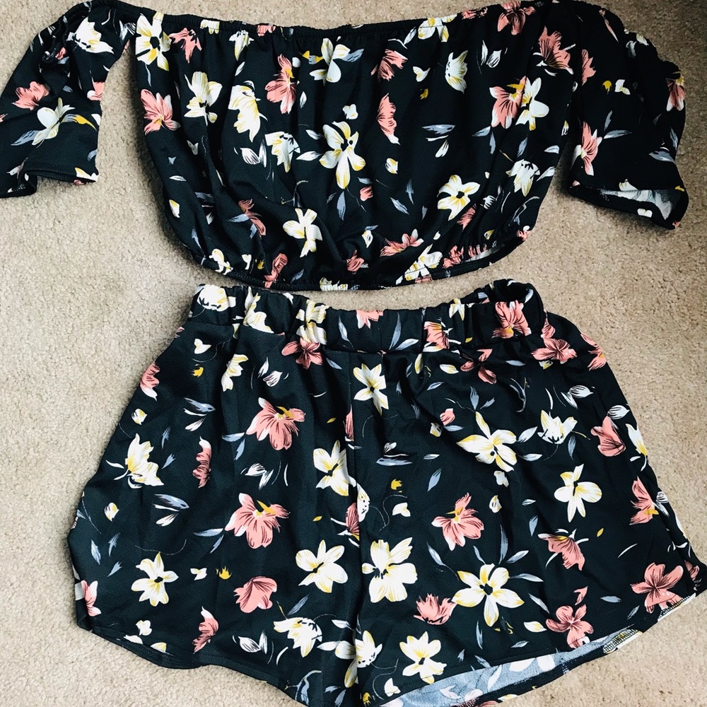 Floral Crop & Short Set - Picture 3 of 3